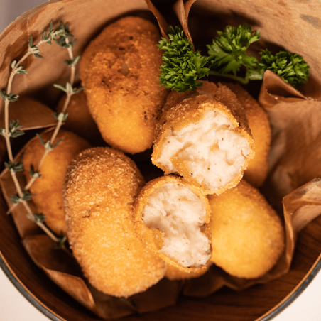 Croquetas de Gambas al Ajillo con Pimientos del Piquillo